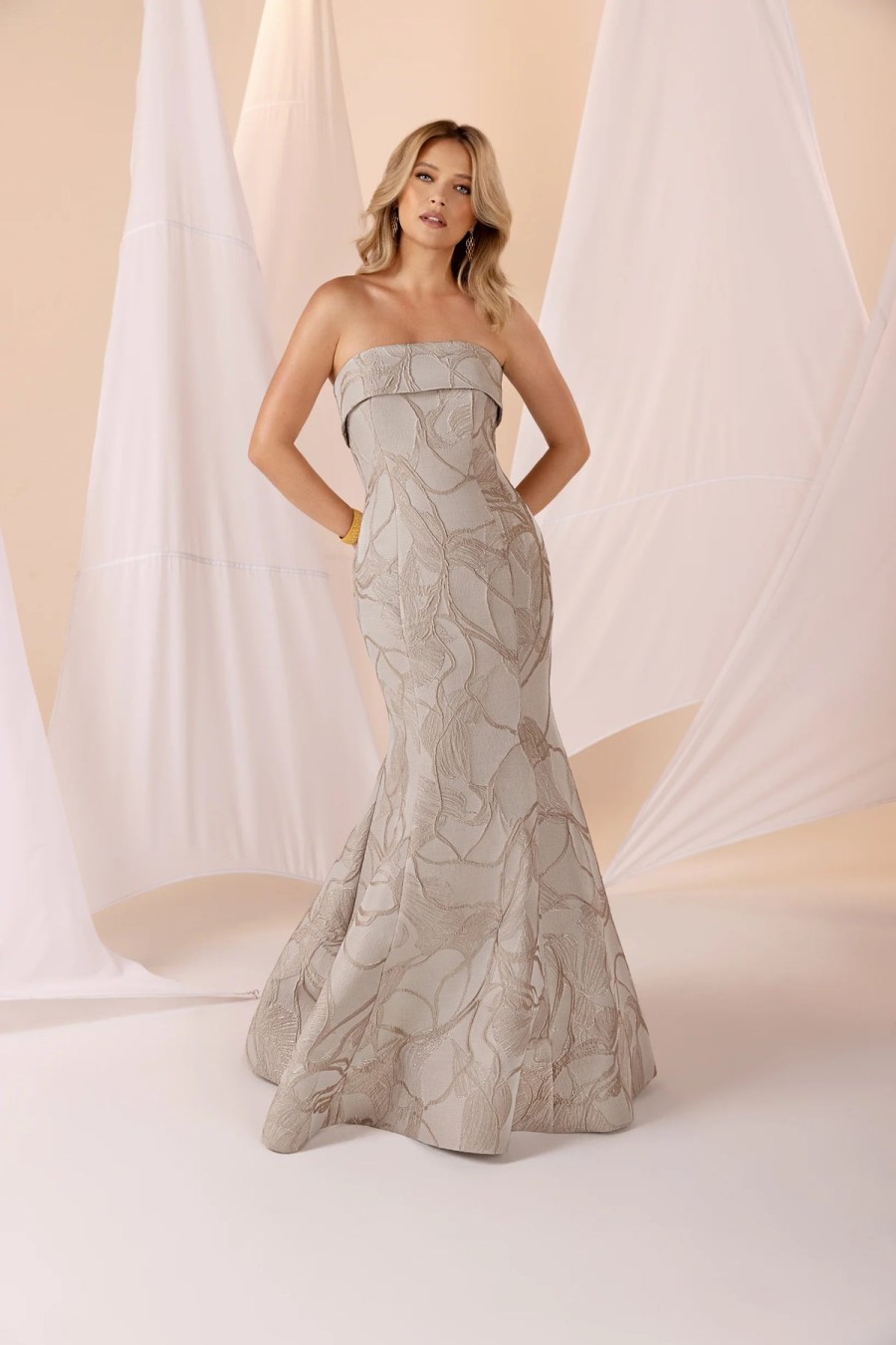 Anne Barge Dresses | Stewart Gown In Taupe