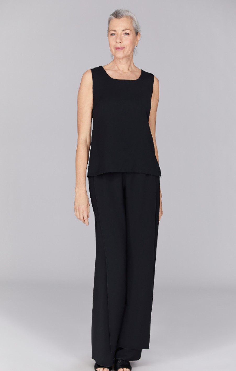 Emmelle Pants | Lustrous Crepe Elastic Pant In Black