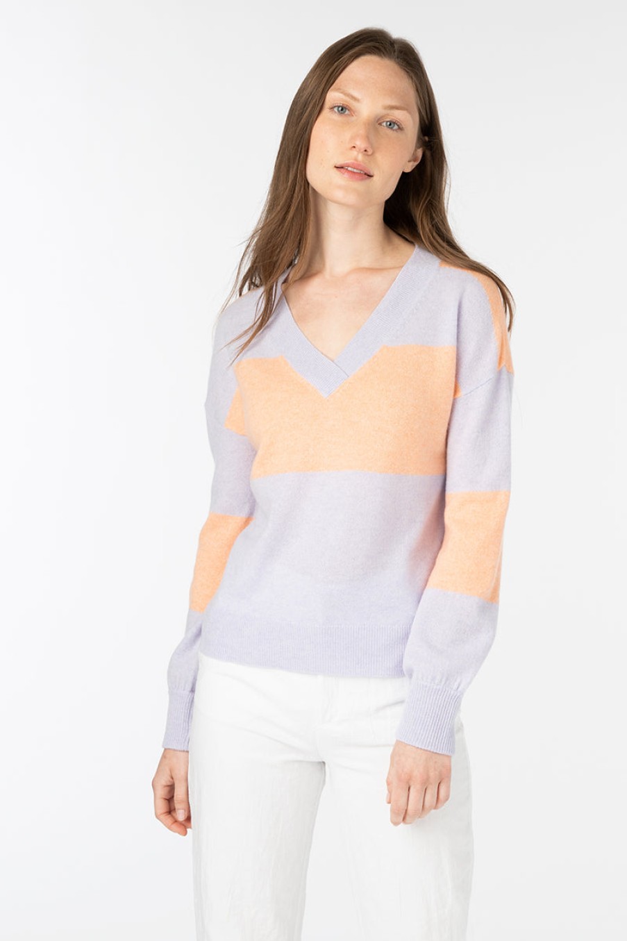 Kinross Cashmere Tops | Gathered Sleeve Vee - Silver