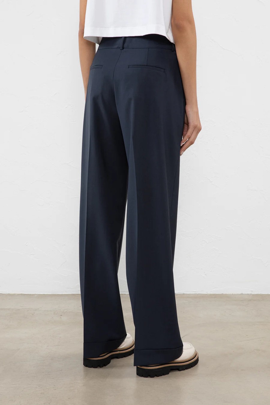 Peserico Pants | 2-Way Stretch Cool Wool Trousers In Ink Blue