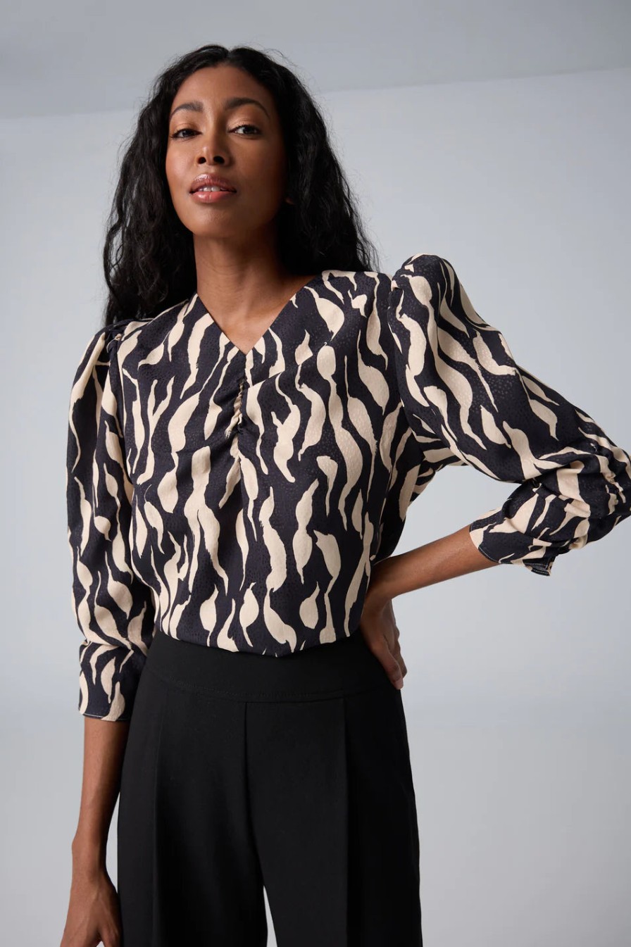 Iris Setlakwe Tops | Printed Puffy Sleeve Top In Black/Bone