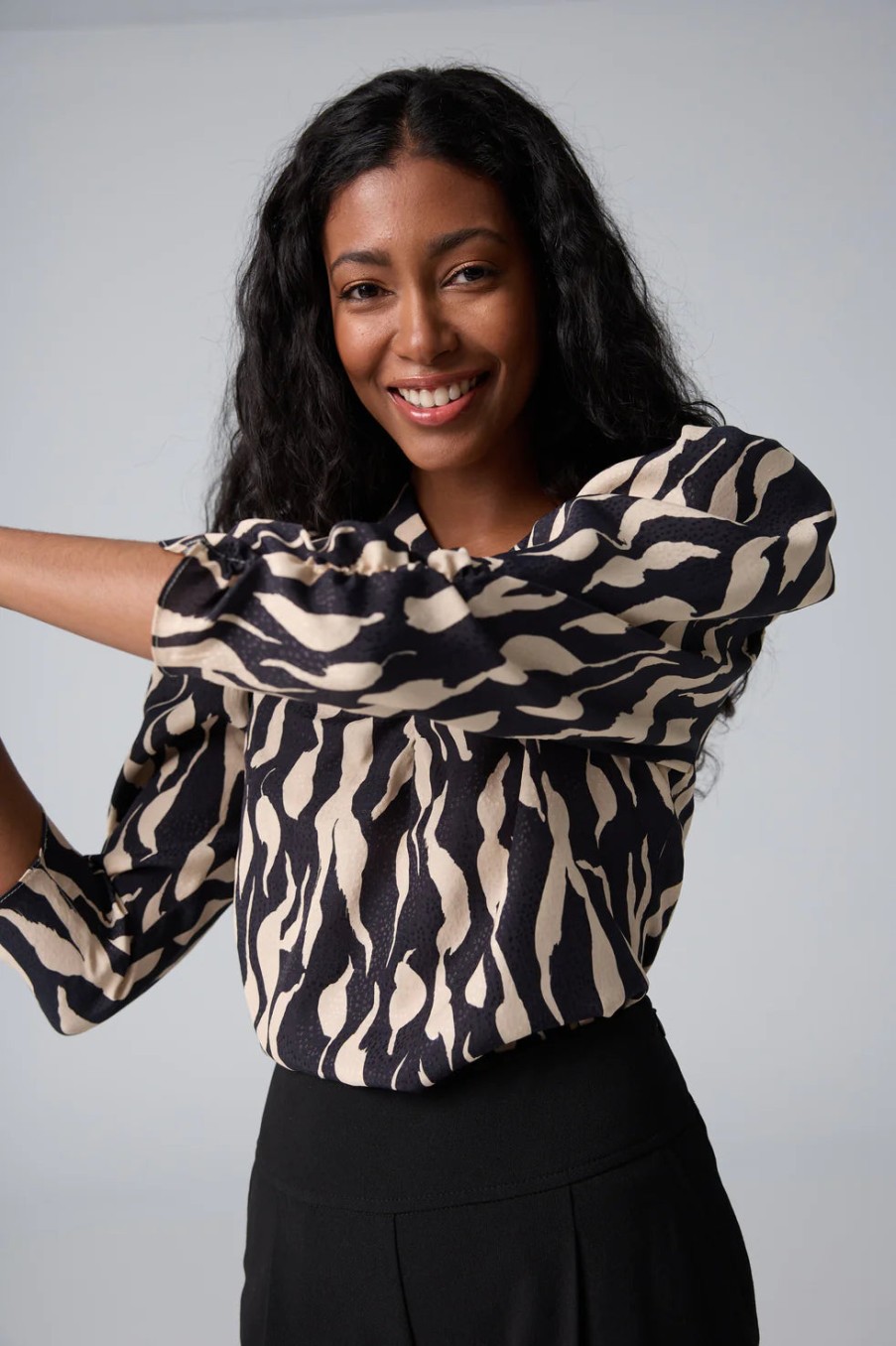 Iris Setlakwe Tops | Printed Puffy Sleeve Top In Black/Bone